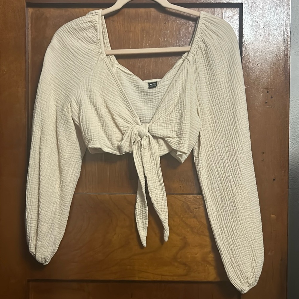 Tie adjustable crop top, babydoll sleeves